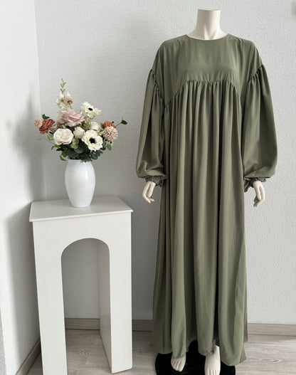 Abaya Mansoura in Medina Silk