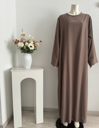 Lightweight Abaya in Medina Silk