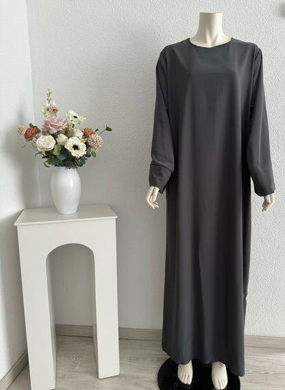 Lightweight Abaya in Medina Silk