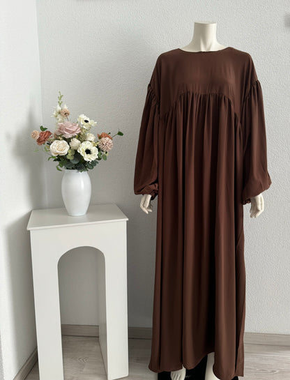 Abaya Mansoura in Medina Silk