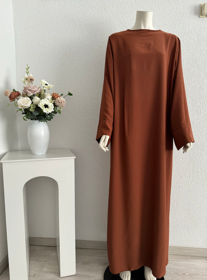 Lightweight Abaya in Medina Silk