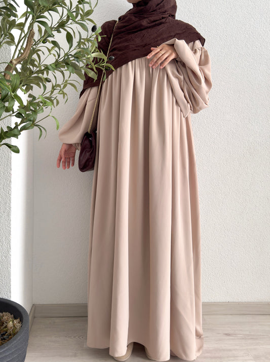 Abaya Mansoura in Medina Silk